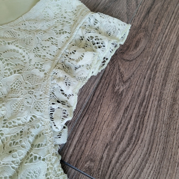 Ricki's Light Green Lace Ruffle Sleeve Top - Picture 5 of 8